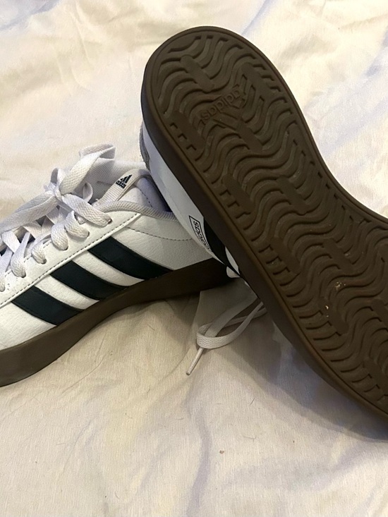 Adidas women’s VL Court 3.0, size 7.5 - Picture 3 of 14